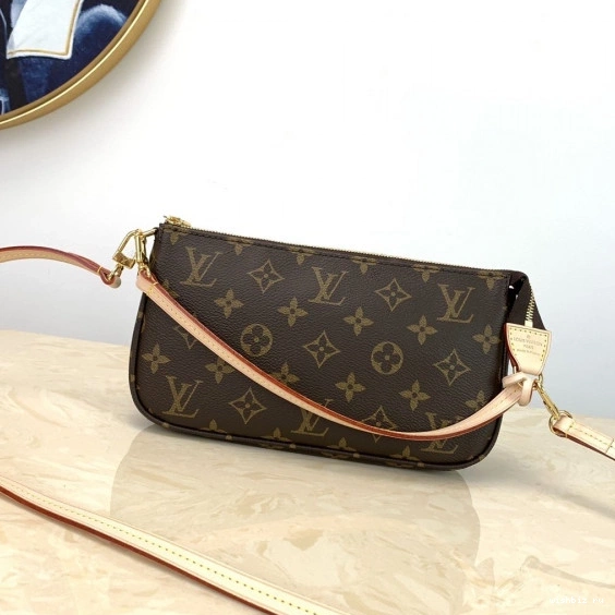 WIS ACCESSOIRES POCHETTE Vuitton Louis 0831